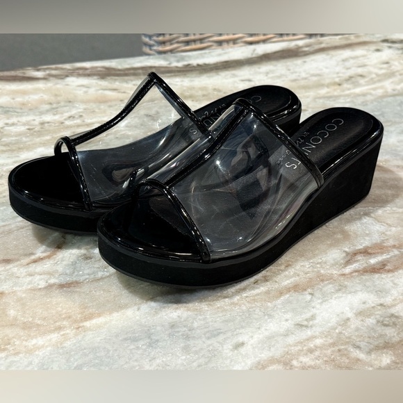 Women’s Coconuts by MATISSE Layered black/clear platform wedge sandal- Size 8 - Picture 4 of 10